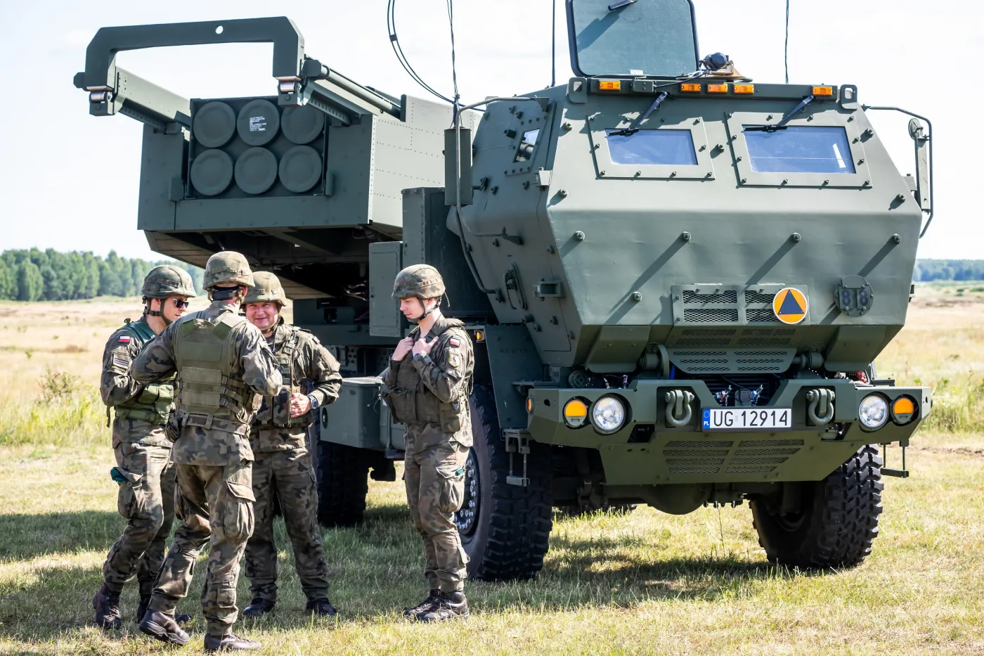 M142 High Mobility Artillery Rocket System HIMARS