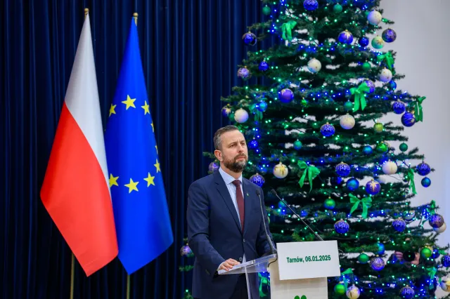 "5 proc. PKB na obronność". Kosiniak-Kamysz: To rekord i inwestycja w przyszłość Polski