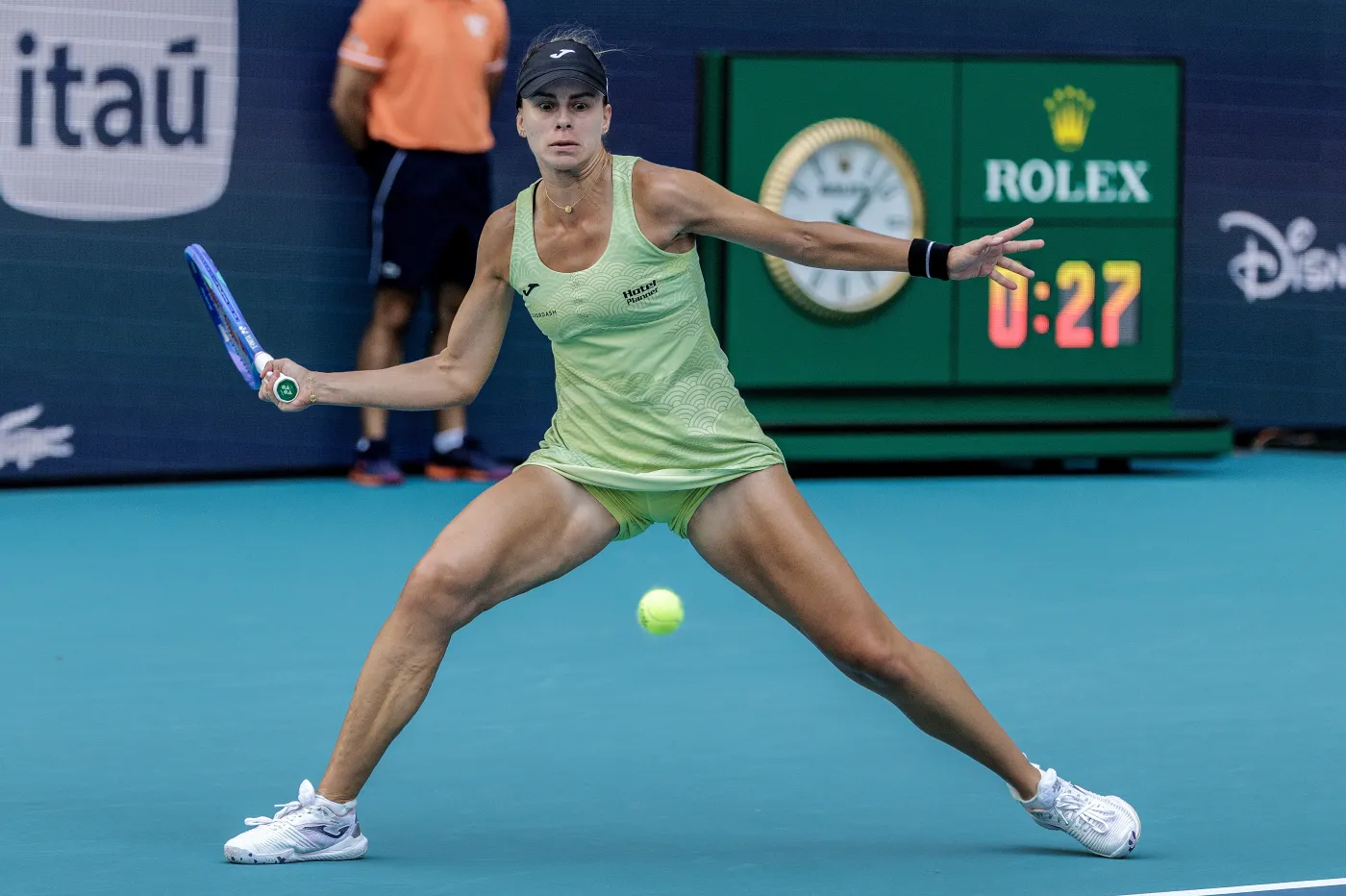 Linette czekała 4 godziny, by wejść na kort. Mecz z Paolini trwał godzinę i 16 minut