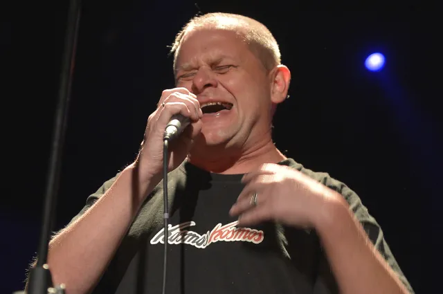 Poruszające wyznanie Kazika Staszewskiego. "Tata nie chciał, żebym się urodził"