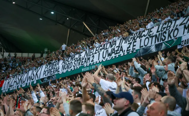 Trzaskowski wypunktowany na stadionie Legii. "Żyleta" nie będzie na niego głosować