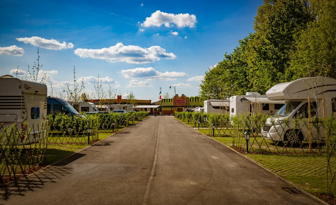 route-44-camping-juz-otwarte-przed-nami-wielki-festiwal-caravaningu-w-energylandii-38479981.jpg