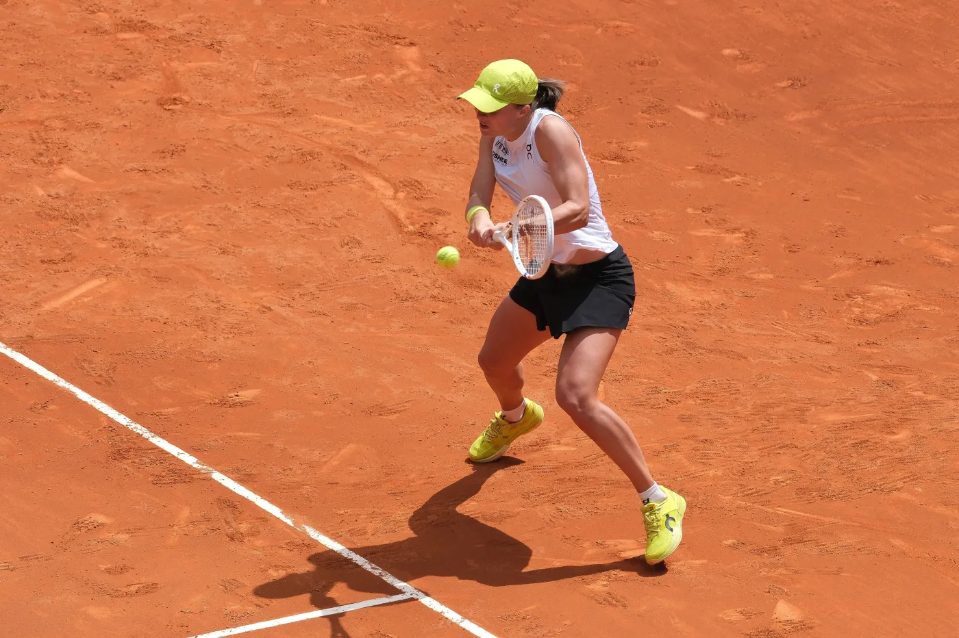 Sport w TV poniedziałek 26 maja. Świątek zaczyna French Open. Gdzie obejrzeć na żywo?