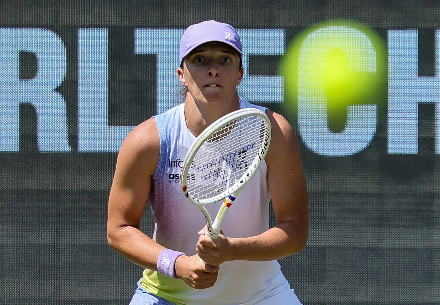 Iga Świątek w półfinale turnieju w Bad Homburg. Rosjanka postawiła trudne warunki