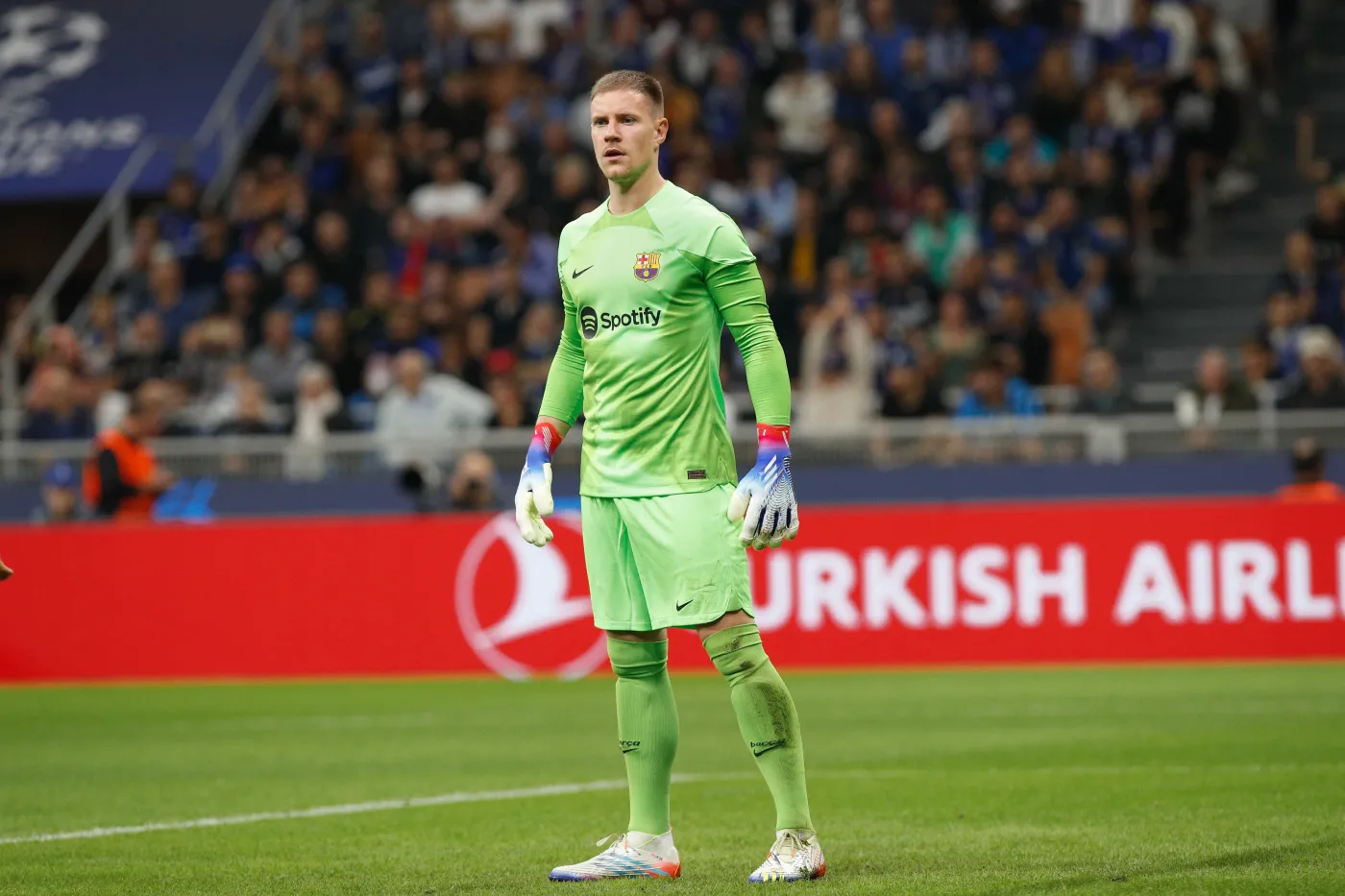 Koniec konfliktu ter Stegena z Barceloną. Niemiec ponownie kapitanem zespołu