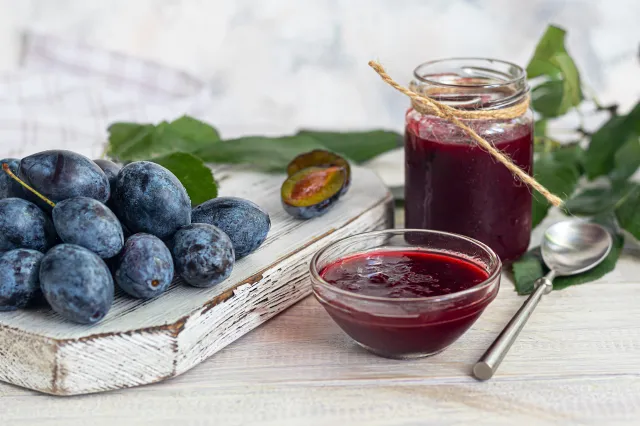 Najlepsze powidła śliwkowe świata od Remigiusza Rączki. Robi je tylko z takich śliwek