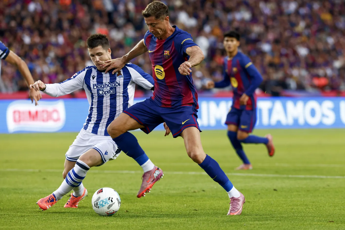 Lewandowski za rok będzie grał w tym klubie. Agent piłkarza Barcelony już negocjuje