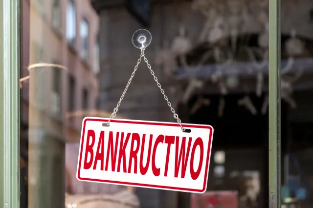 Biuro podróży ogłosiło upadłość. Jak odzyskać pieniądze?