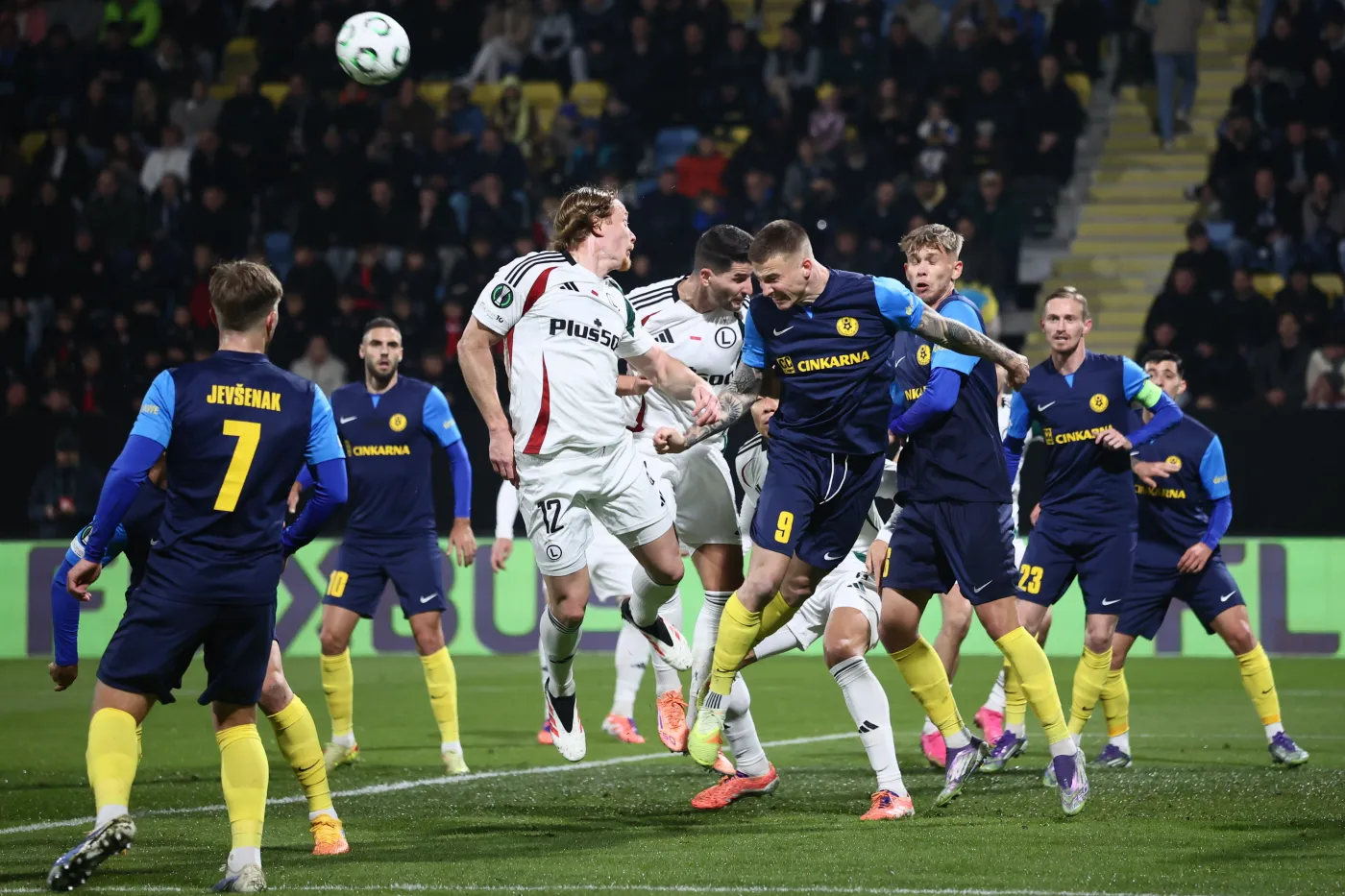 Liga Konferencji. Legia ukarana za nieskuteczność. Była lepsza, ale przegrała z Celje