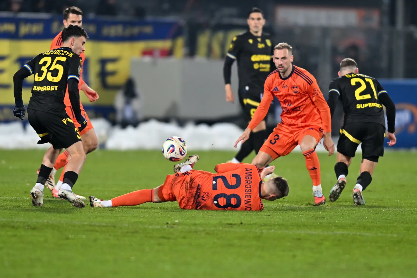 Bruk-Bet Termalica z drugim zwycięstwem z rzędu. Arka nadal nie wygrała na wyjeździe