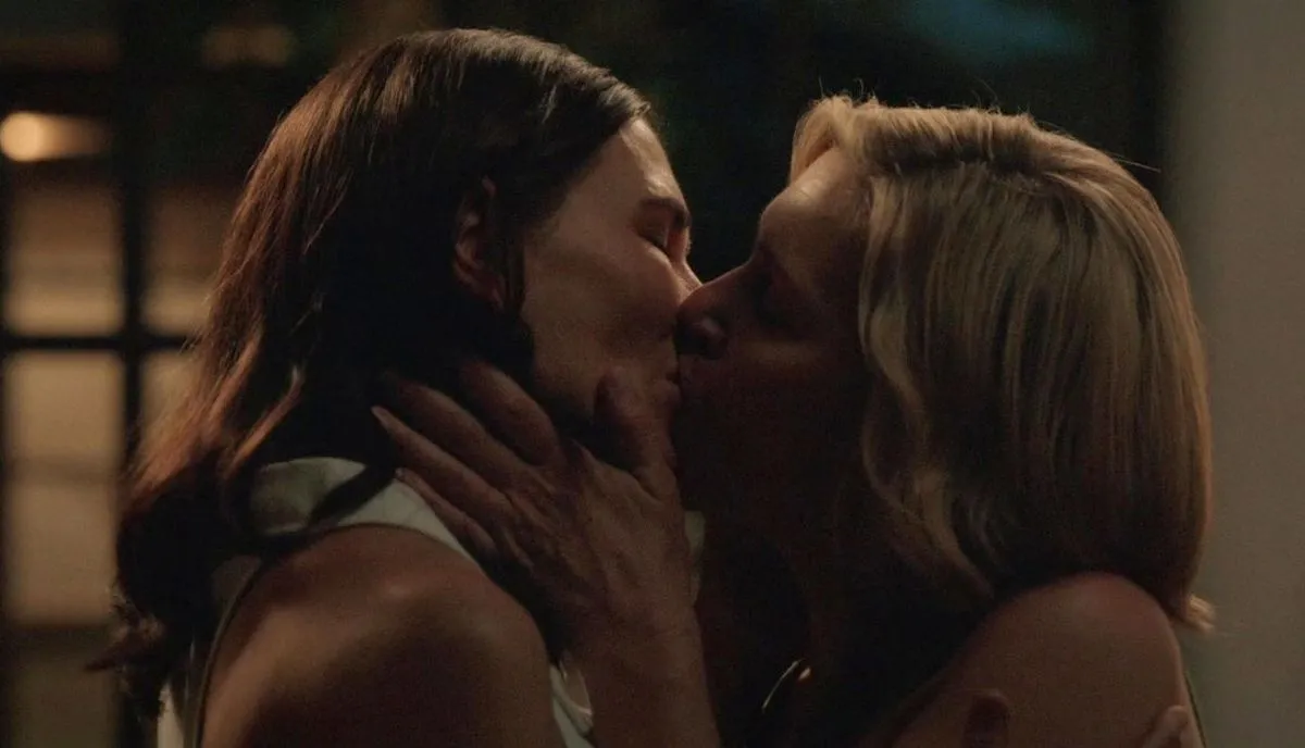 Najlepszy serial SF roku. O pocałunku polskiej aktorki z kobietą mówi cały świat