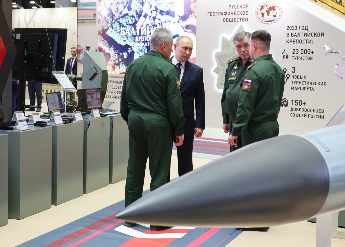 Niepokojąca analiza zdjęć satelitarnych. "Putin rozszerza zasięg broni na całą Europę"