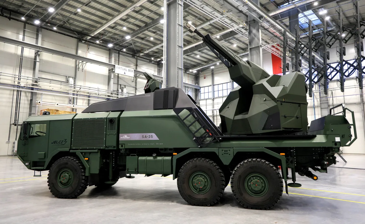 Jelcz pompuje miliardy w polskie miasto. Tak wygląda nowa superbroń dla wojska