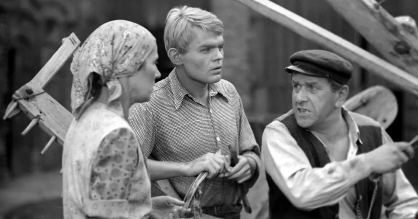 "Sąd sądem, ale sprawiedliwość...". Quiz o polskich filmach. Pamiętasz te kultowe cytaty? 10/10 tylko dla kinomanów