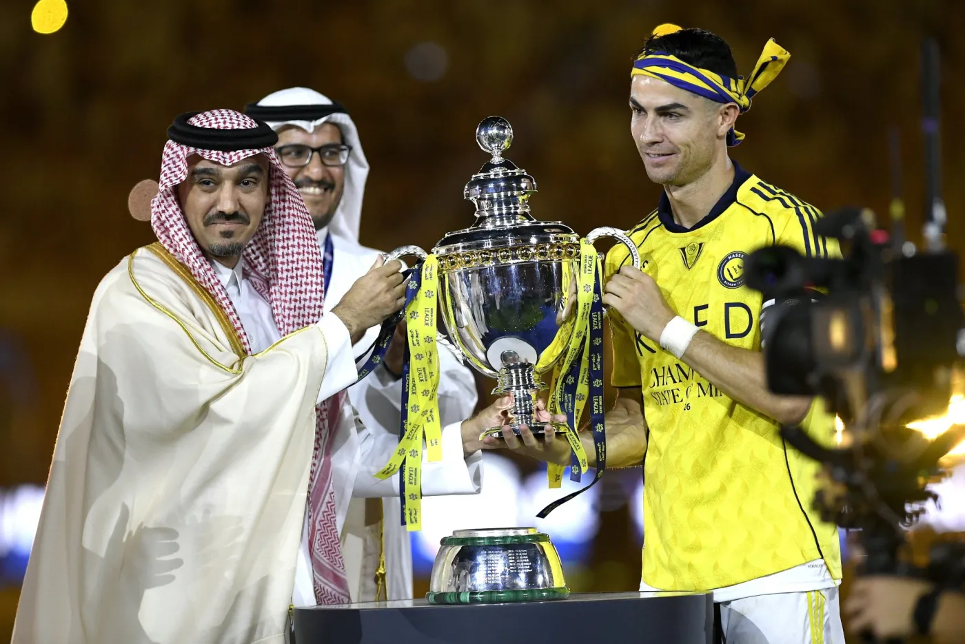Cristiano Ronaldo doprowadził Al Nassr do mistrzostwa. Dublet i owacja na stojąco