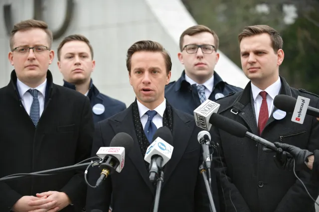 Tarcza antykryzysowa krytykowana przez Konfederację. "Betonowe koło ratunkowe"