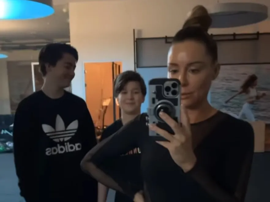 To nie jest pobłażliwa mamuśka! Małgorzata Rozenek zafundowała synom wymagającą aktywność [FOTO]