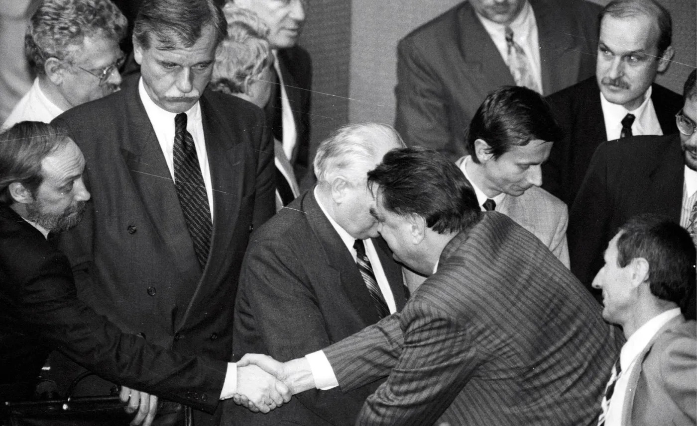 31 lat temu upadł rząd Jana Olszewskiego