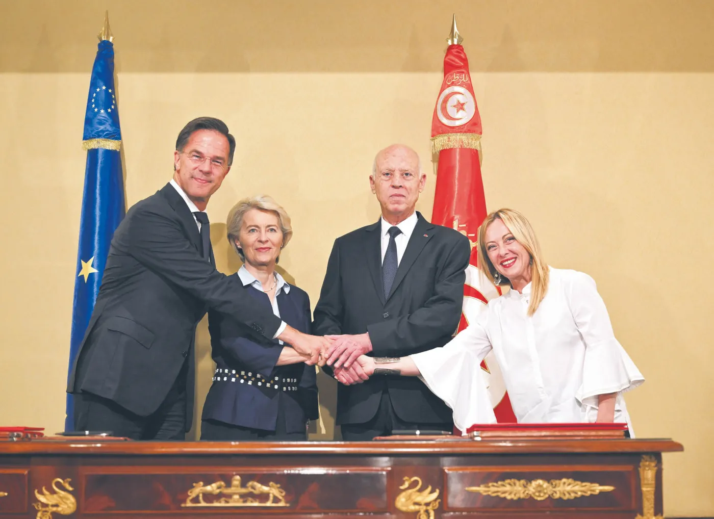 Zahamowanie nielegalnej migracji. Fiasko dyplomacji UE w Tunezji