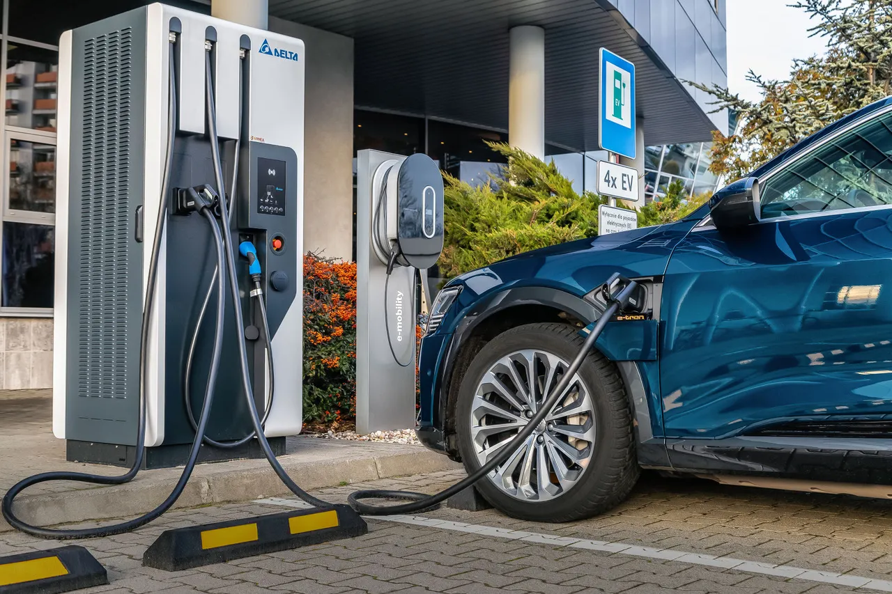 grupa-volkswagen-to-samochody-elektryczne-i-hybrydowe-vw-audi-porsche-skoda-i-seat-12590100.jpeg
