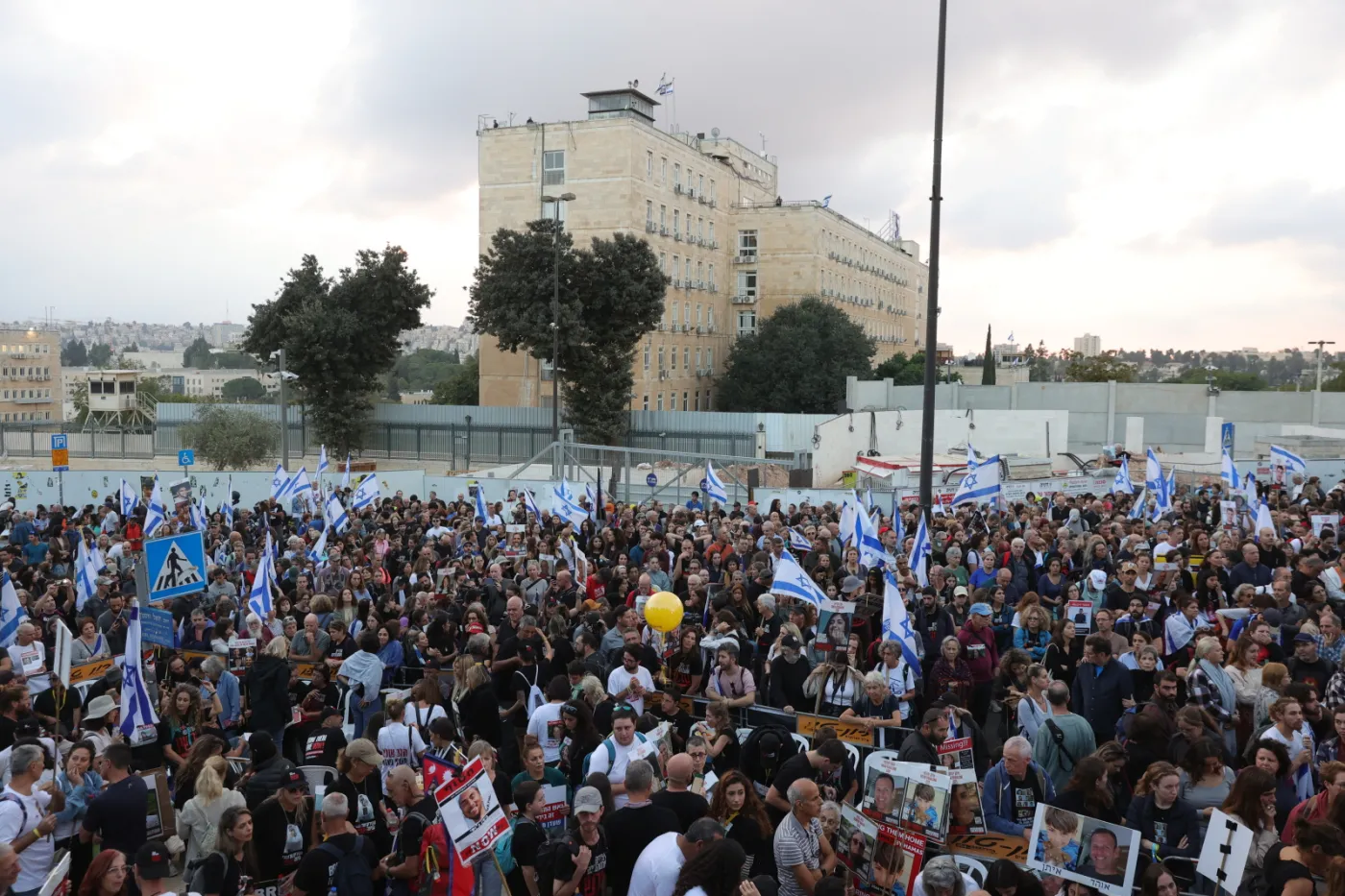 Wielki marsz dotarł do Jerozolimy. Cel - siedziba Netanjahu. Na sztandarach żądania i oskarżenia