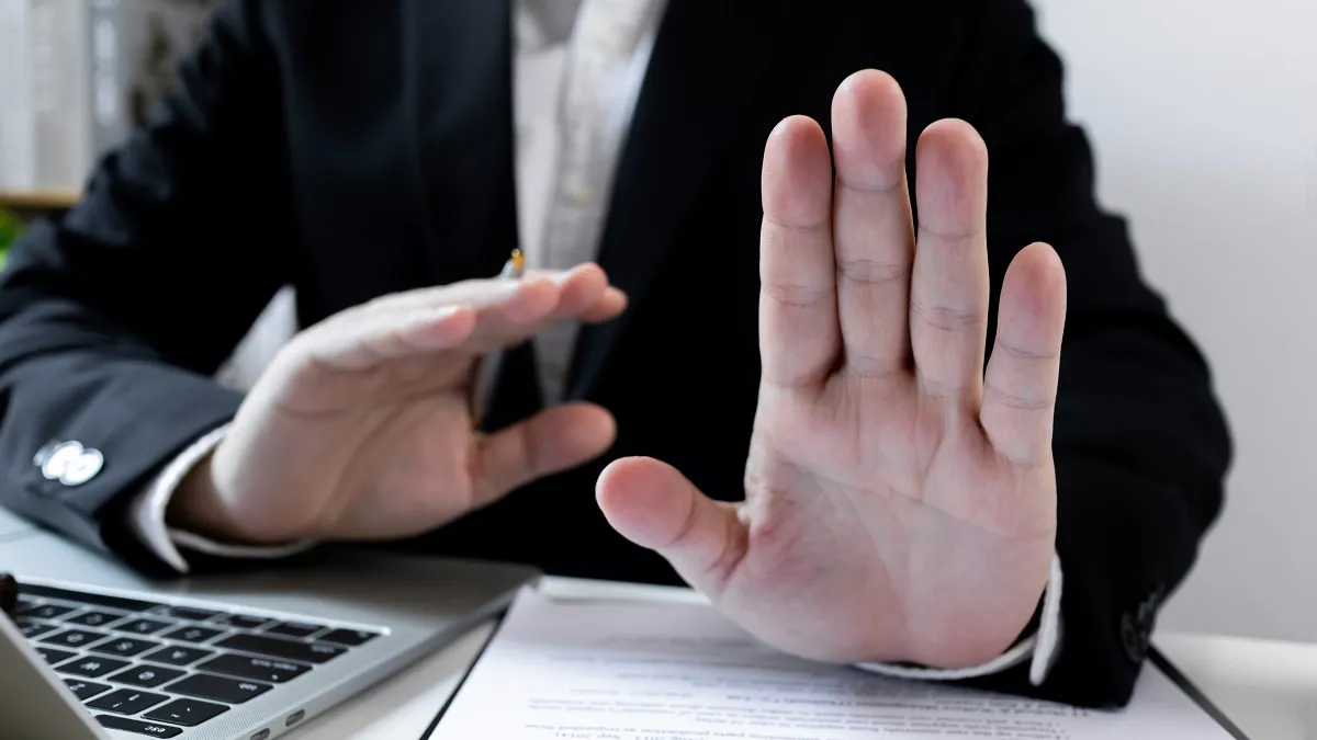 5 żelaznych zasad asertywności w pracy. Zastosuj je, a zysk cię zaskoczy