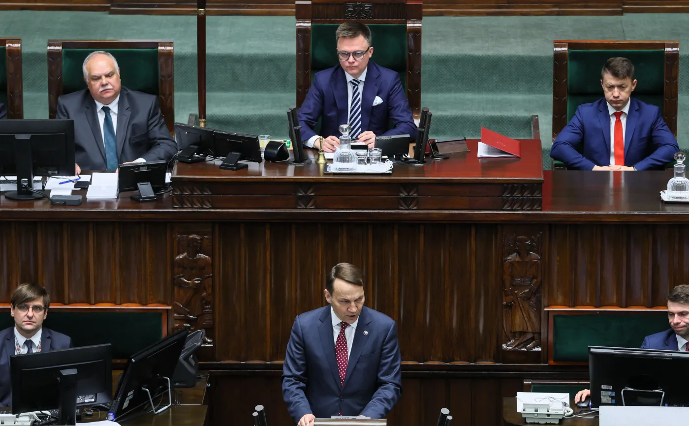 Szymon Hołownia, Radosław Sikorski