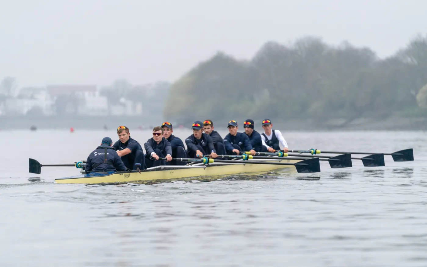 Wrze wokół regat Oxford-Cambridge. Wioślarze zdyskwalifikowani z powodu... wykształcenia