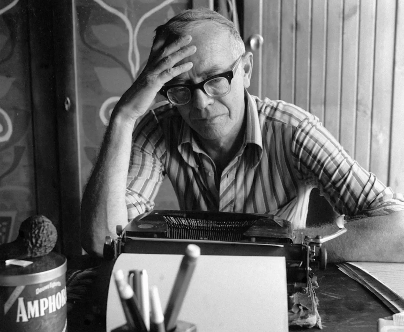 Skandalista od "Pana Samochodzika". Donosił SB, szkalował AK-owców