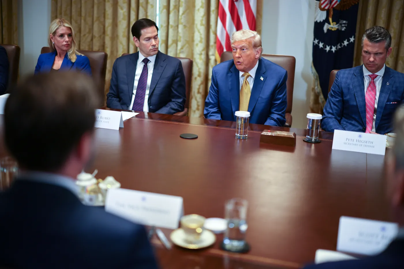 Kto naprawdę rządzi kadrami Trumpa? Kluczowy urzędnik urodził się w ZSRR, nie na Malcie