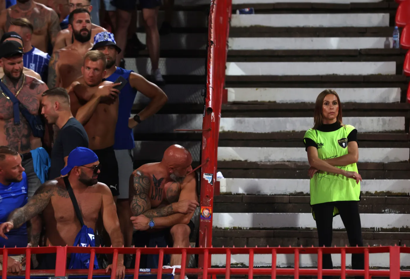 Lech Poznań i Jagiellonia Białystok ukarane przez UEFA. Klubom grozi zamknięcie trybun