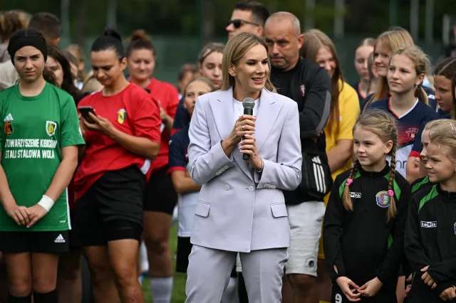 Pierwsze oficjalne wystąpienie Marty Nawrockiej. Zobacz, jak wypadła żona prezydenta RP