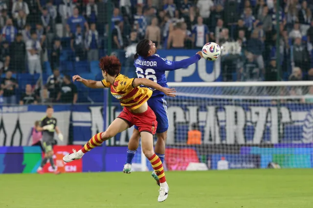 Wisła przegrała drugi raz z rzędu i straciła fotel lidera. Trwa dobra passa Jagiellonii