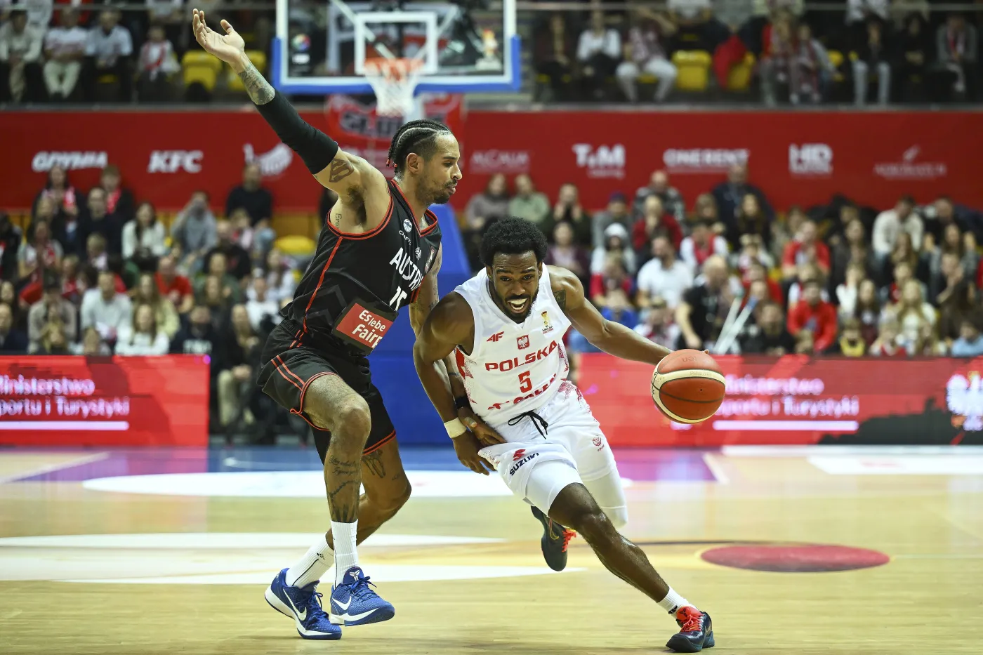 El. MŚ koszykarzy. Niesamowity debiut Hardinga. Polacy na inaugurację pokonali Austrię