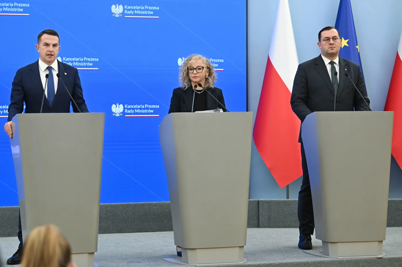 Rząd przyjął projekt ustawy o statusie osoby najbliższej w związku. "Historyczny moment"