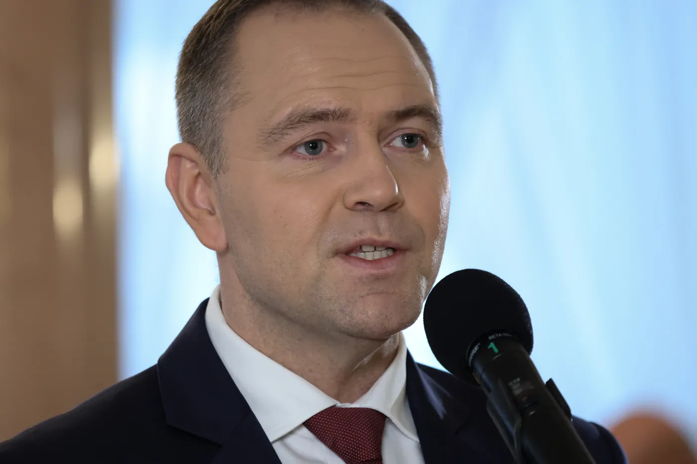 Hiszpanie uderzyli w Karola Nawrockiego. Przypomnieli niechlubną przeszłość prezydenta