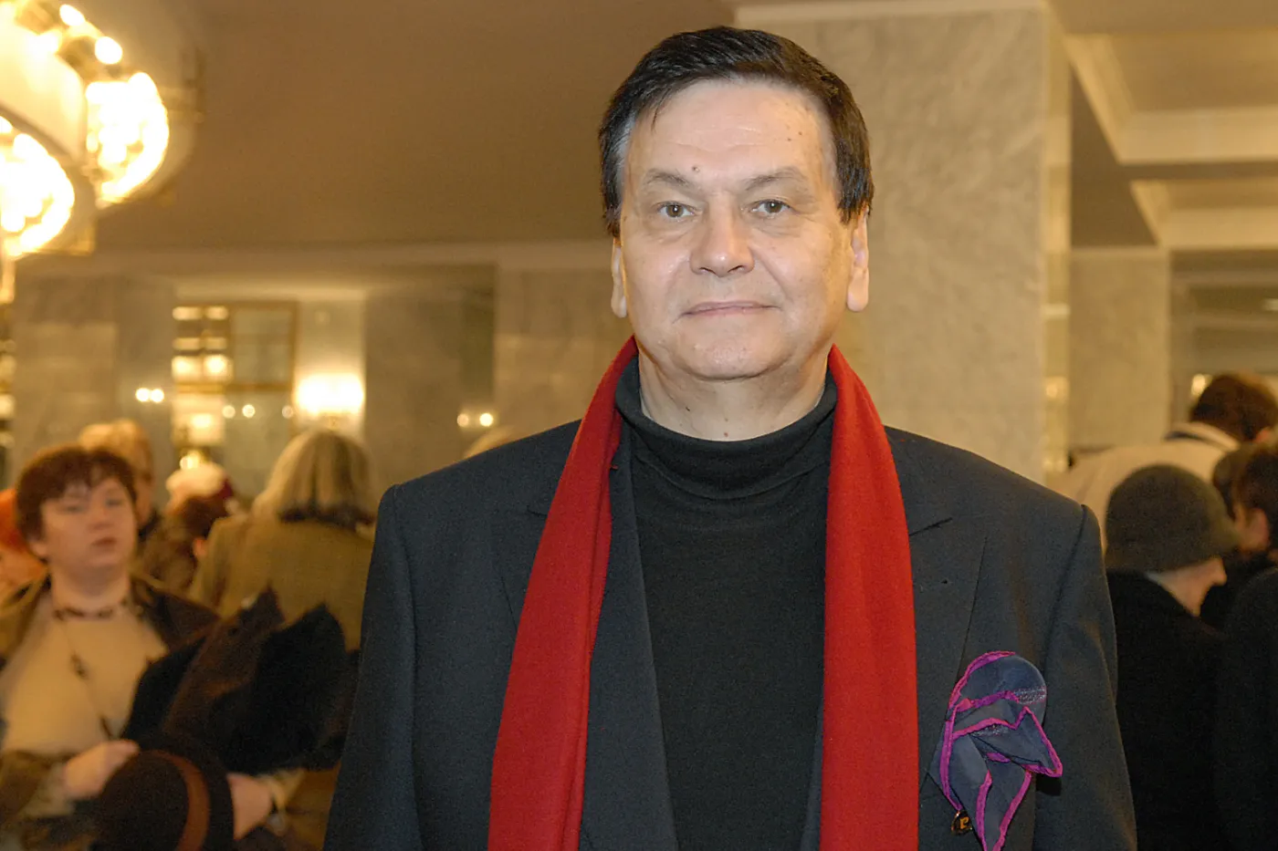 Bogusław Kaczyński "przywiózł sobie chłopaka". Kochanek miał go pobić świecznikiem