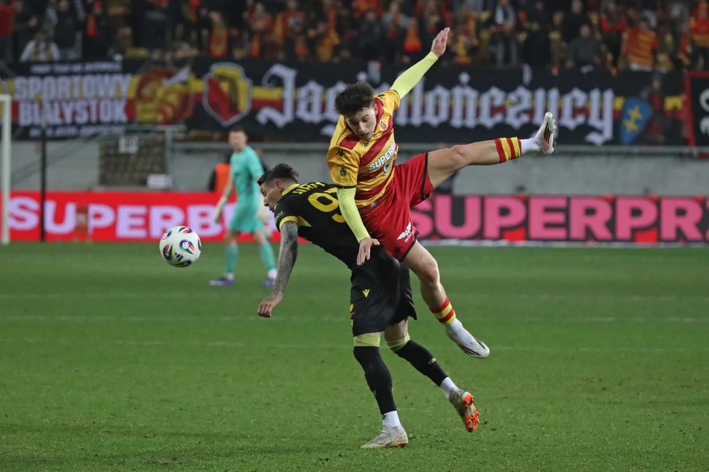 Jagiellonia przerwała serię meczów bez zwycięstwa i zrównała się punktami z liderem