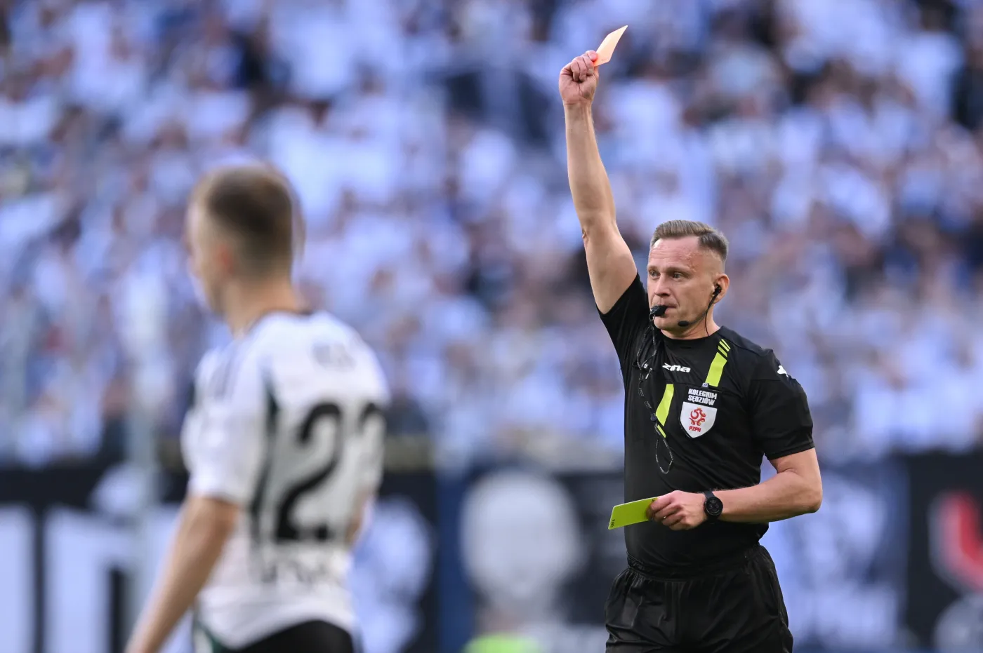 Sędzia wypaczył wynik meczu Lech - Legia? Kontrowersyjna decyzja Piotra Lasyka