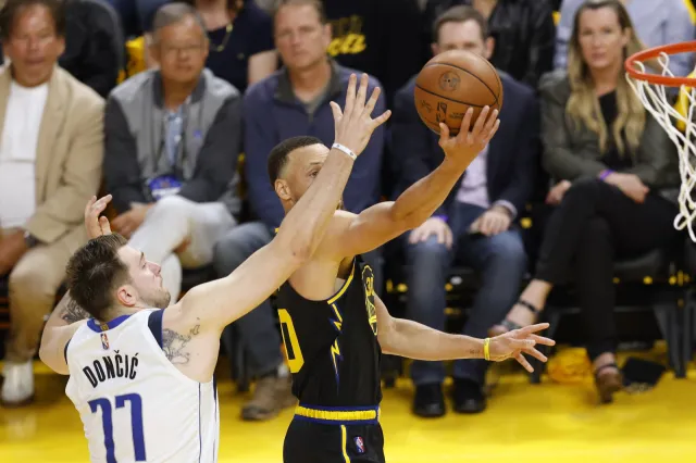 NBA. Popis Warriors w finale na Zachodzie. Mavericks byli tłem