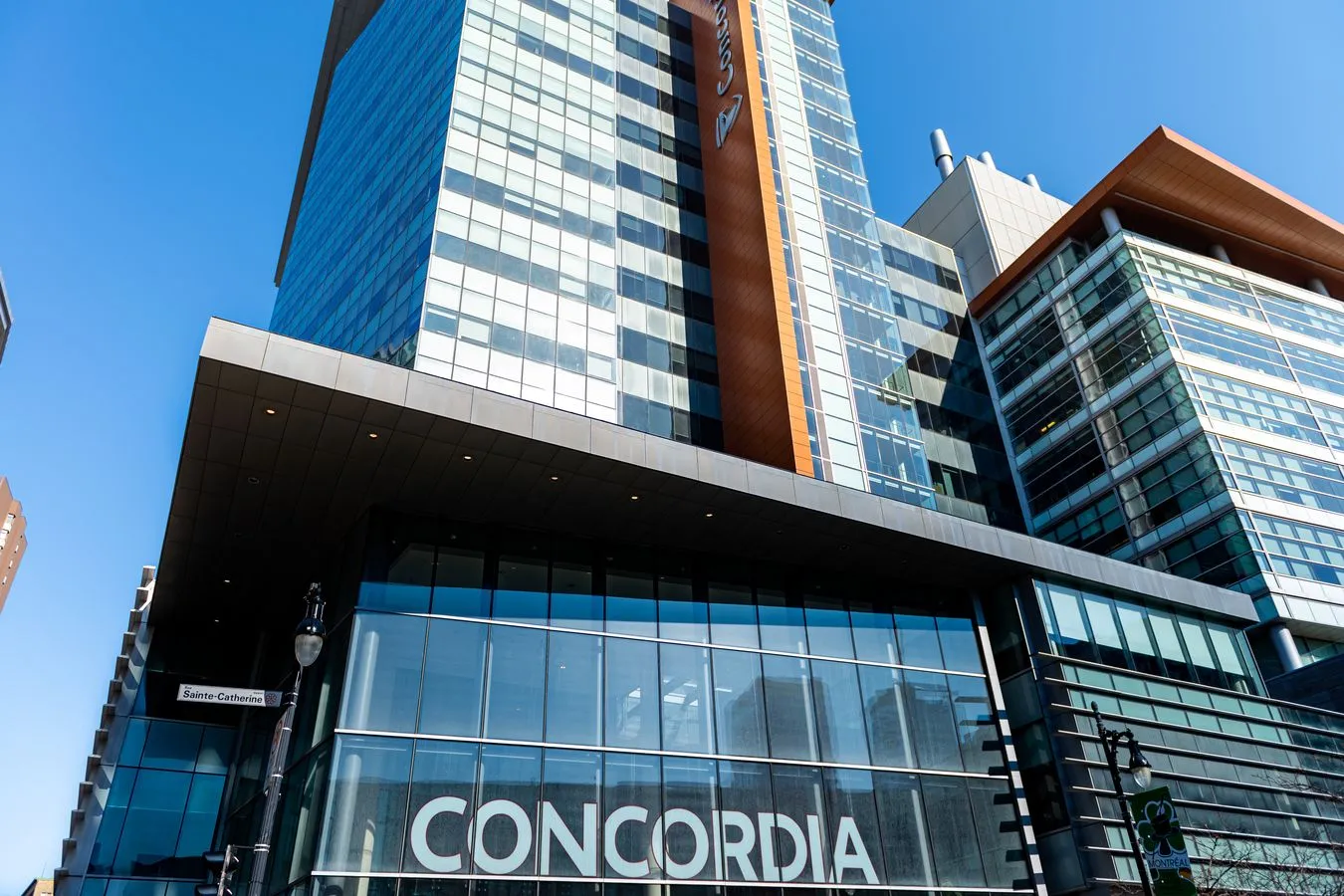 "Wracajcie do Polski, k...wy!". Skandal na uniwersytecie w Kanadzie