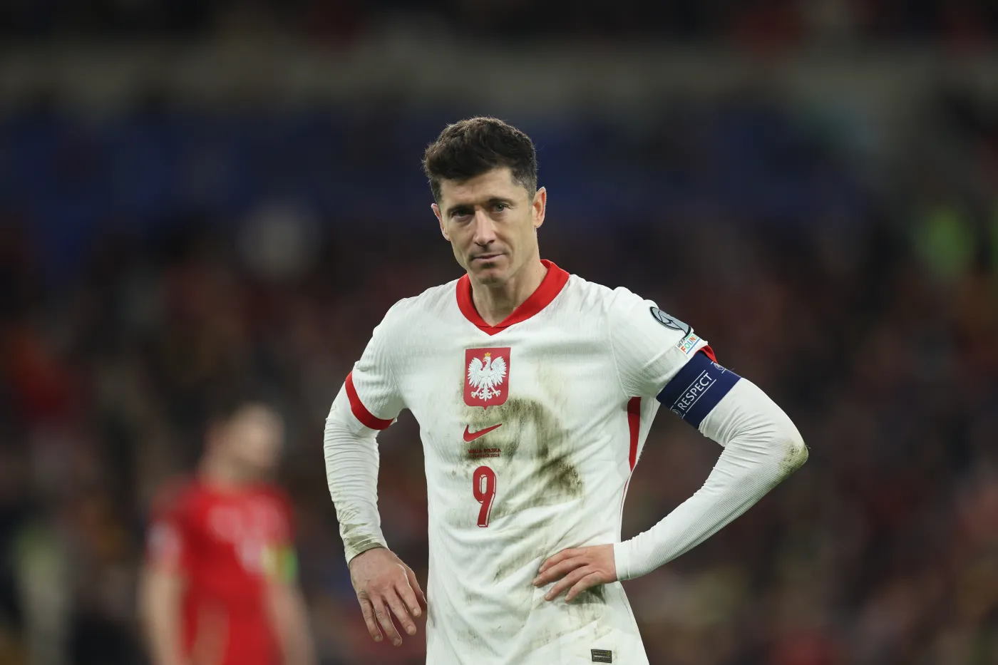 Robert Lewandowski nie patrzył. Kapitan reprezentacji odwrócił się i zakrył oczy