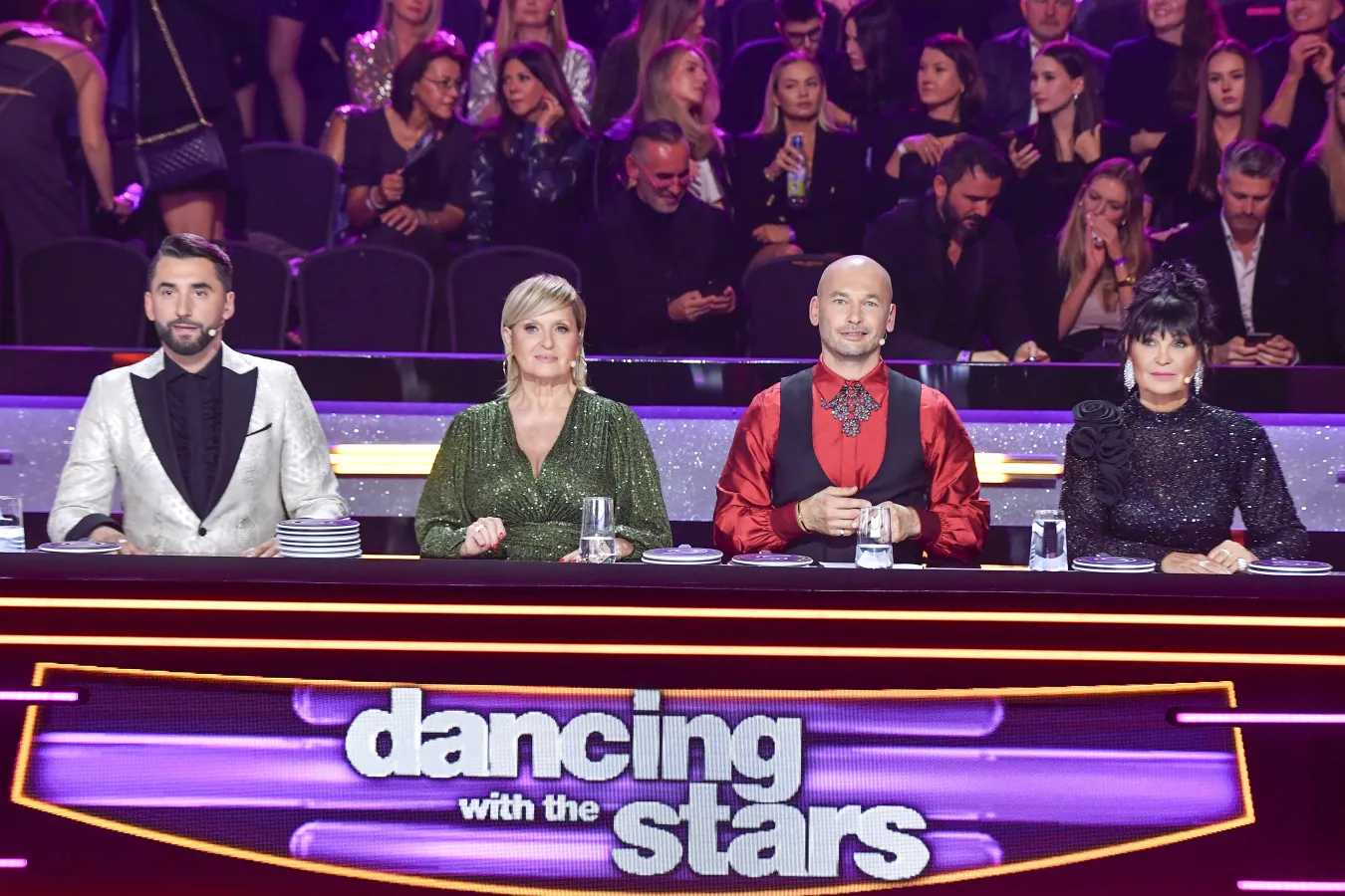 "Taniec z gwiazdami". Z programem pożegnały się aż dwie pary