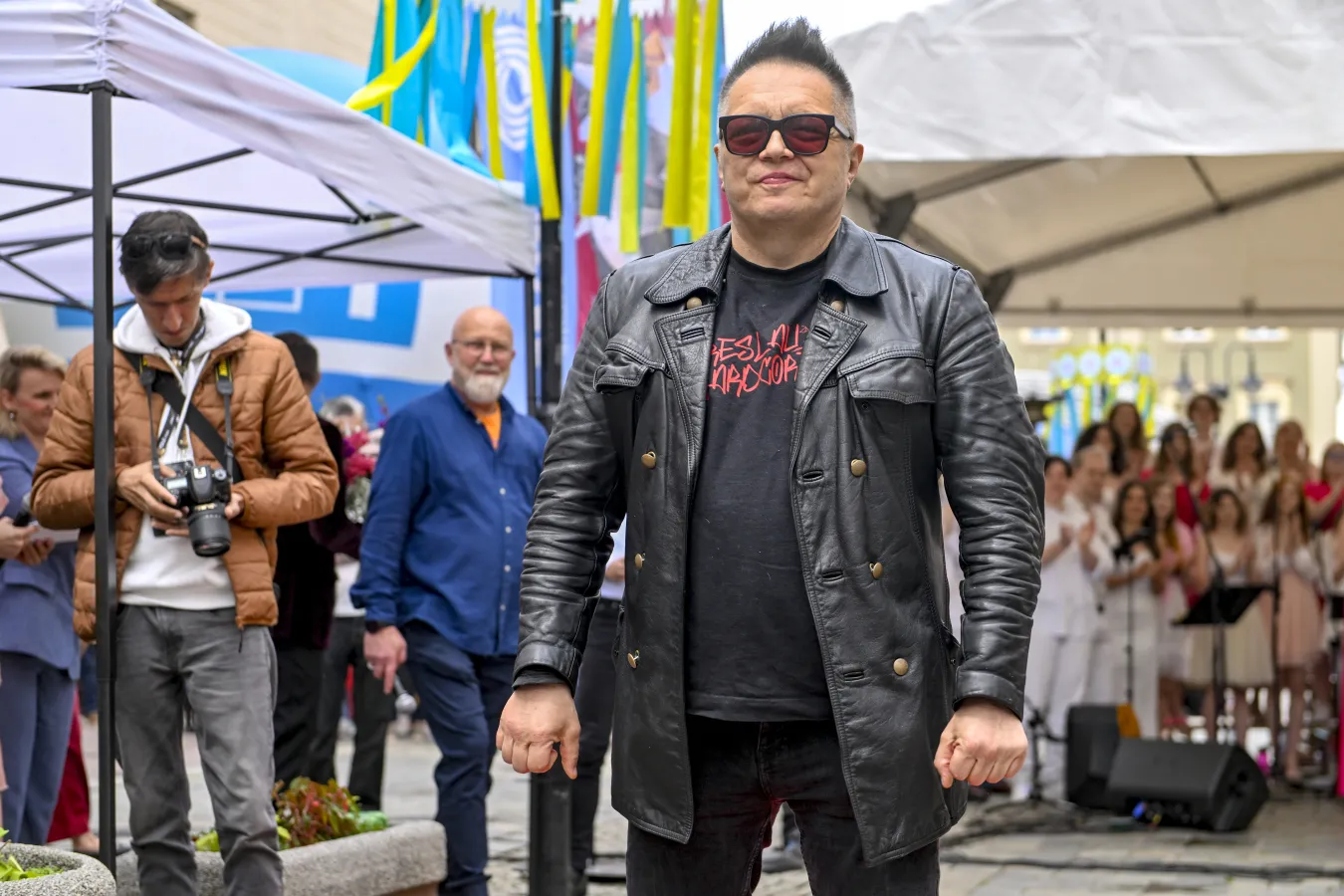 Muniek Staszczyk był gościem TV Republika. Musiał tłumaczyć się fanom