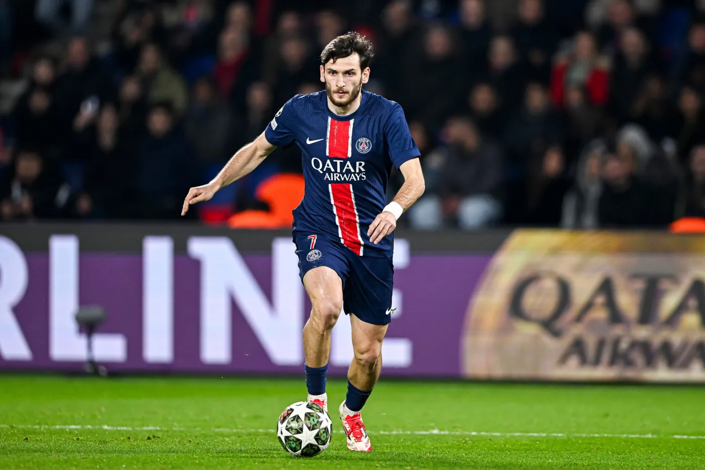 Złodzieje upatrzyli sobie Kwaracchelię. Piłkarz Paris-Saint Germain znów padł ich ofiarą