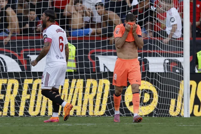 Lewandowski zawiódł w kluczowym momencie. Szczęsny aż cztery razy wyjmował piłkę z siatki