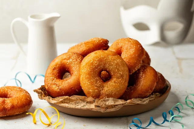 Te włoskie pączki rozpływają się w ustach. Są pyszne i wilgotne dzięki temu dodatkowi