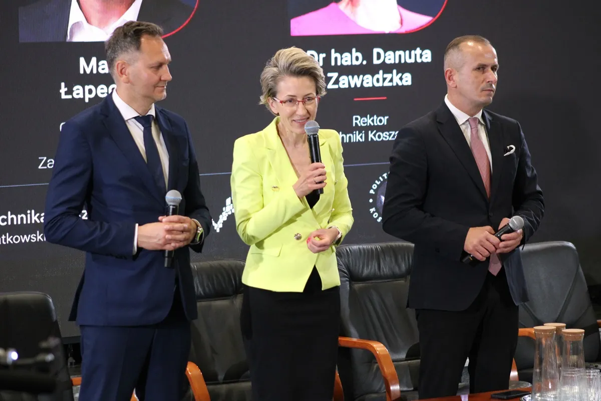 Wiceminister cyfryzacji: Smart Village to realny biznes, na którym zarabiają polskie firmy