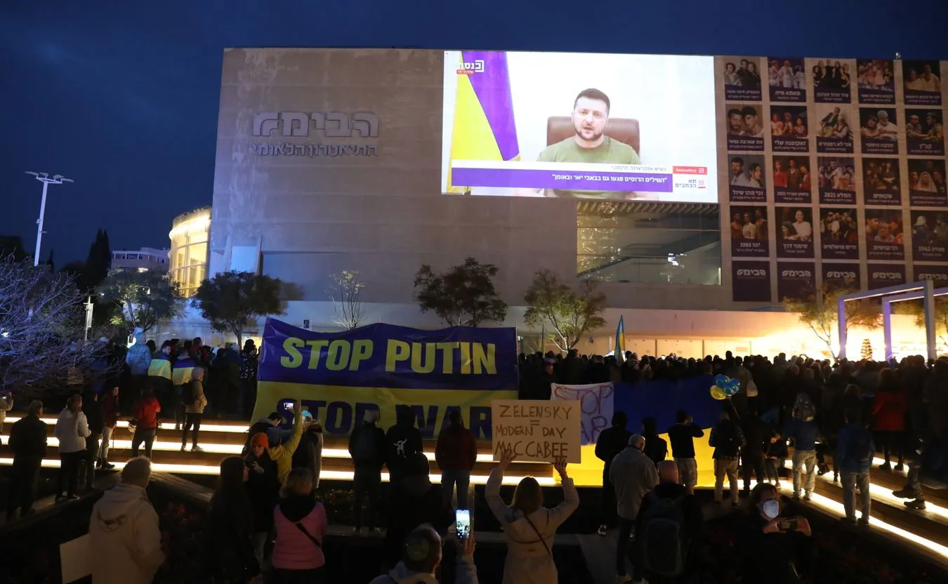 "Na granicy negowania Holokaustu". Izraelskie media o przemówieniu Zełenskiego