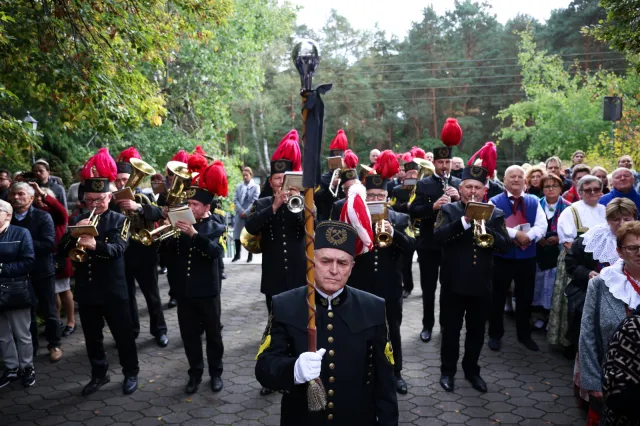 Franciszek Pieczka spoczął na cmentarzu w Aleksandrowie [ZDJĘCIA]